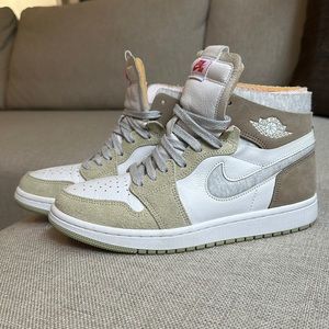 Jordan 1 Mid